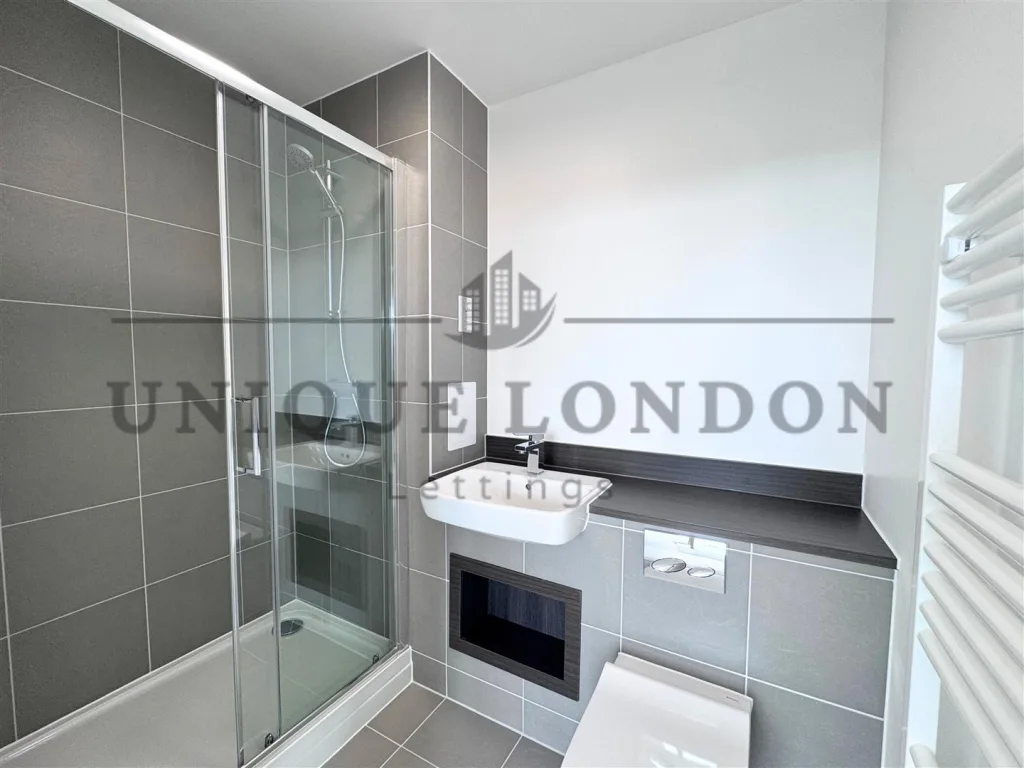 2 bedroom house for rent