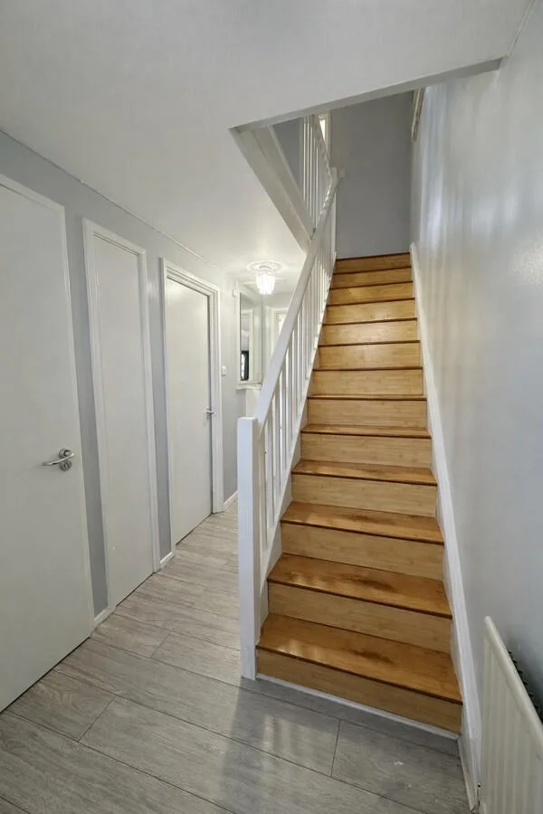 2 bedroom maisonette for rent