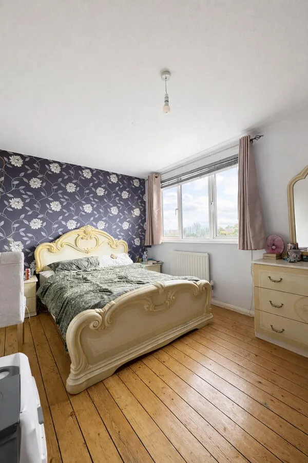2 bedroom maisonette for rent