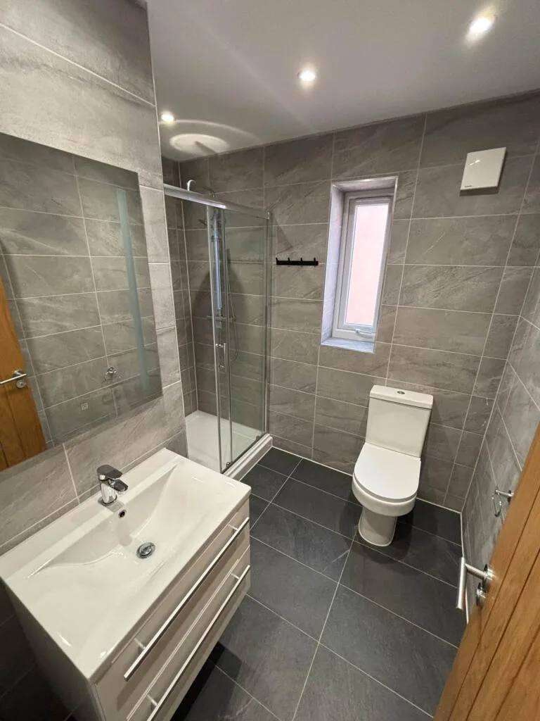 3 bedroom flat for rent