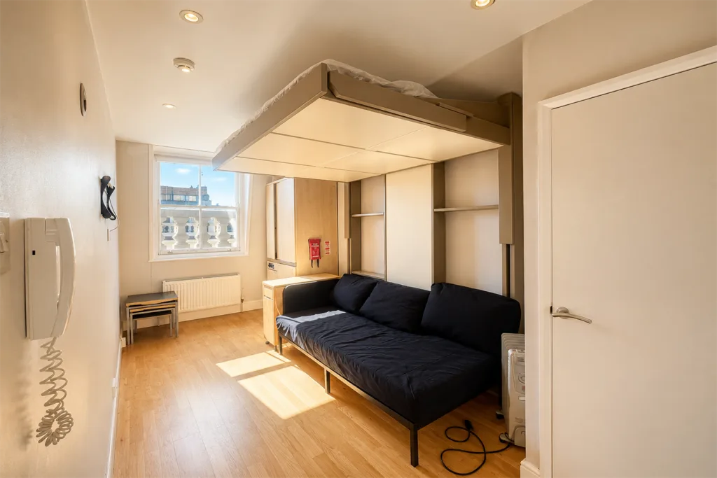 Studio flat for rent