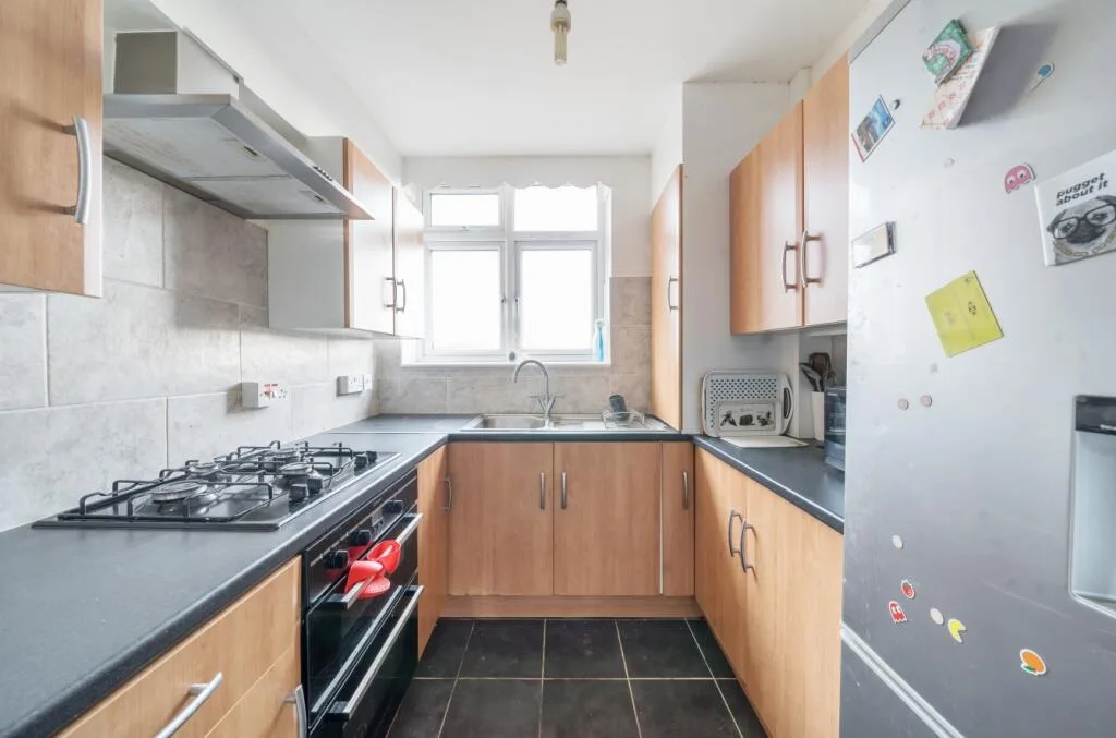 3 bedroom flat for rent