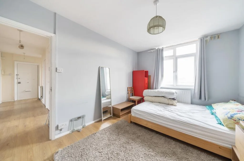 3 bedroom flat for rent
