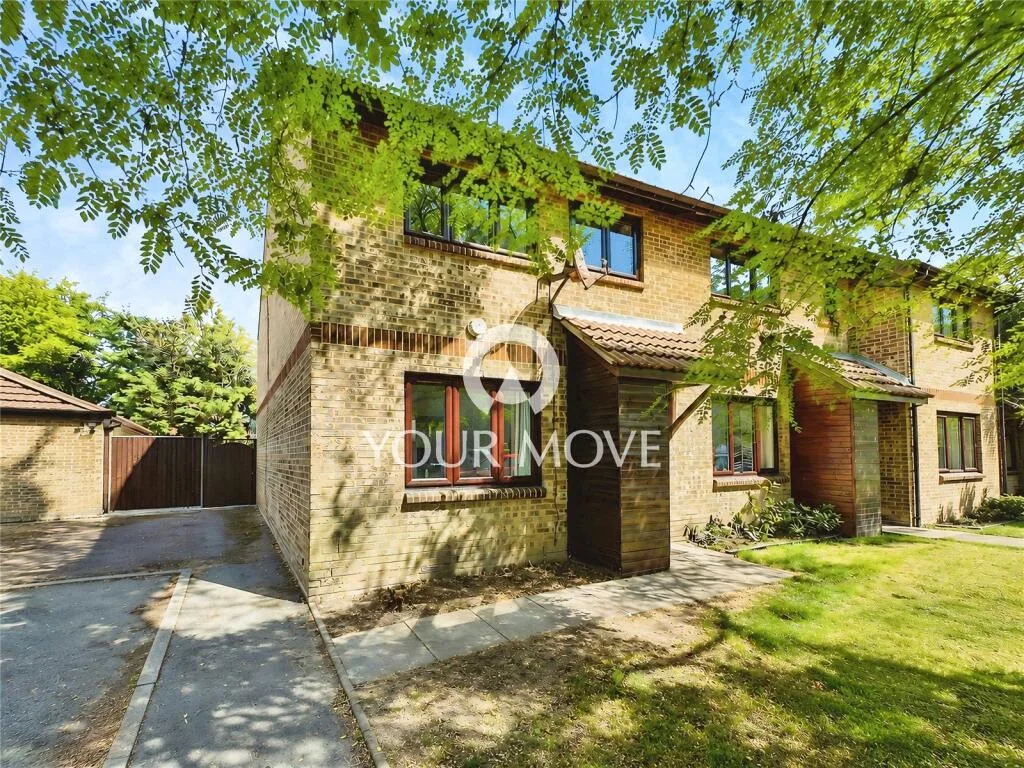 3 bedroom semi-detached house for rent