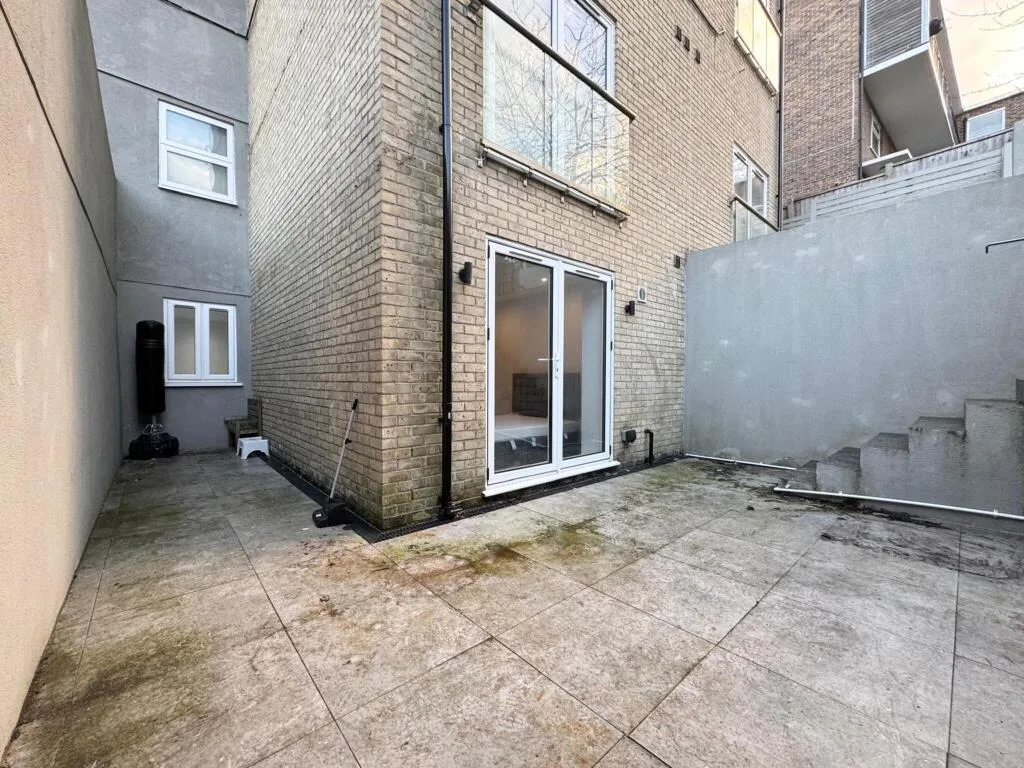 3 bedroom apartment for rent