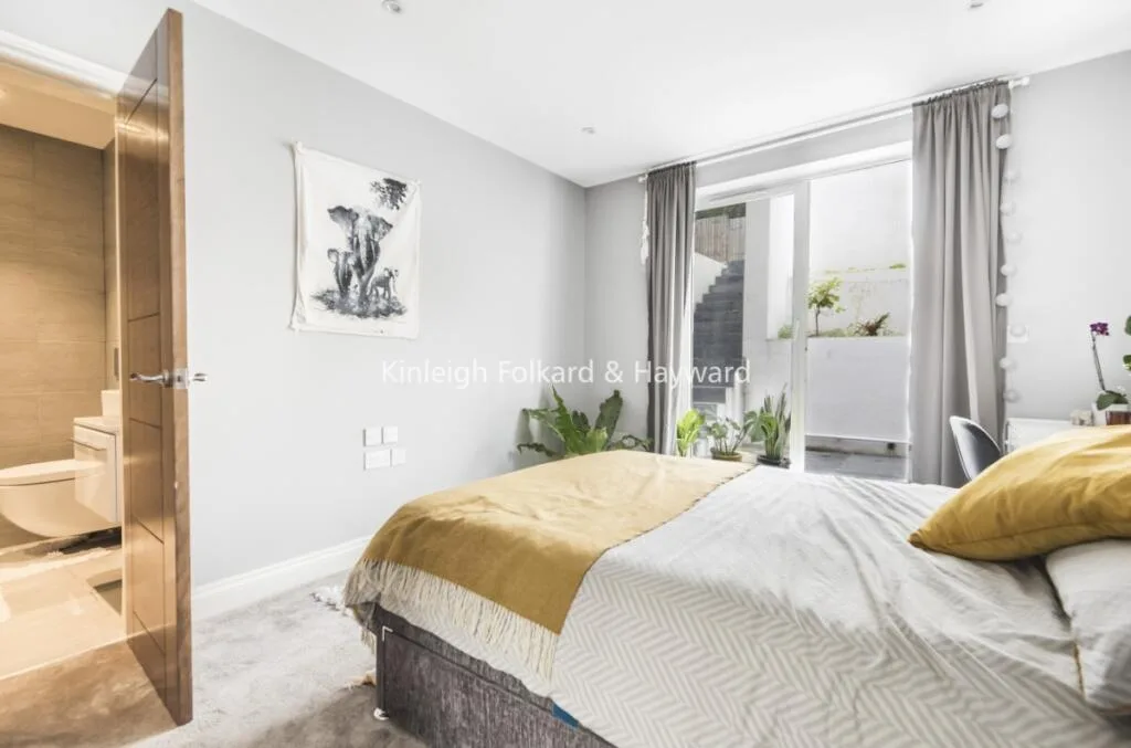3 bedroom flat for rent