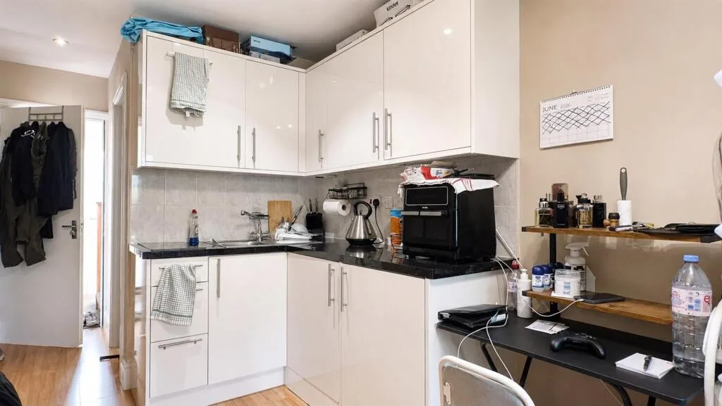 Studio flat for rent