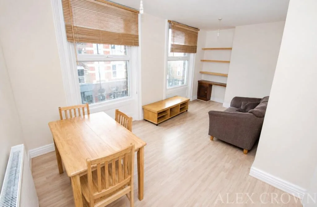 2 bedroom flat for rent