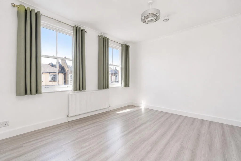 4 bedroom terraced house for rent