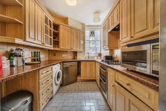 3 bedroom flat for rent