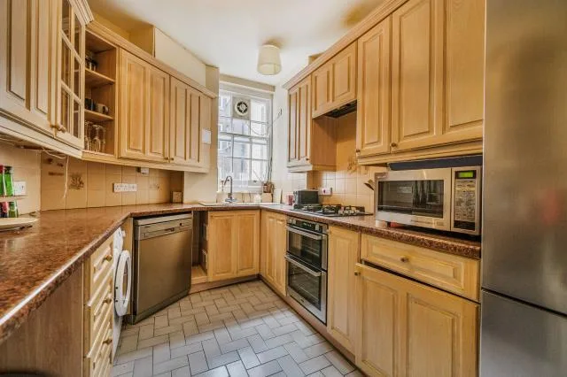 3 bedroom flat for rent