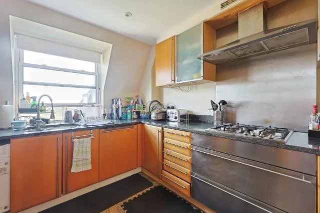 3 bedroom flat for rent