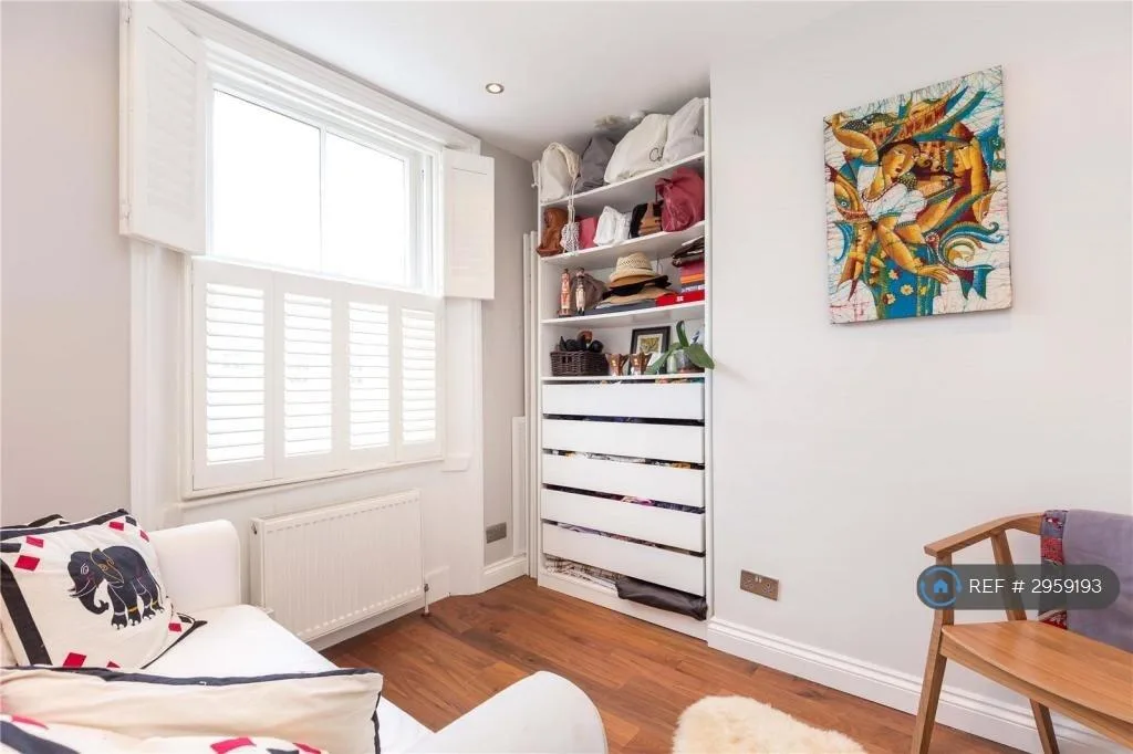 2 bedroom maisonette for rent