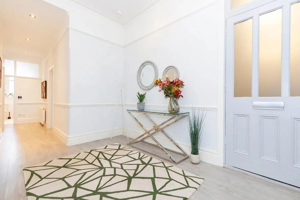 3 bedroom flat for rent