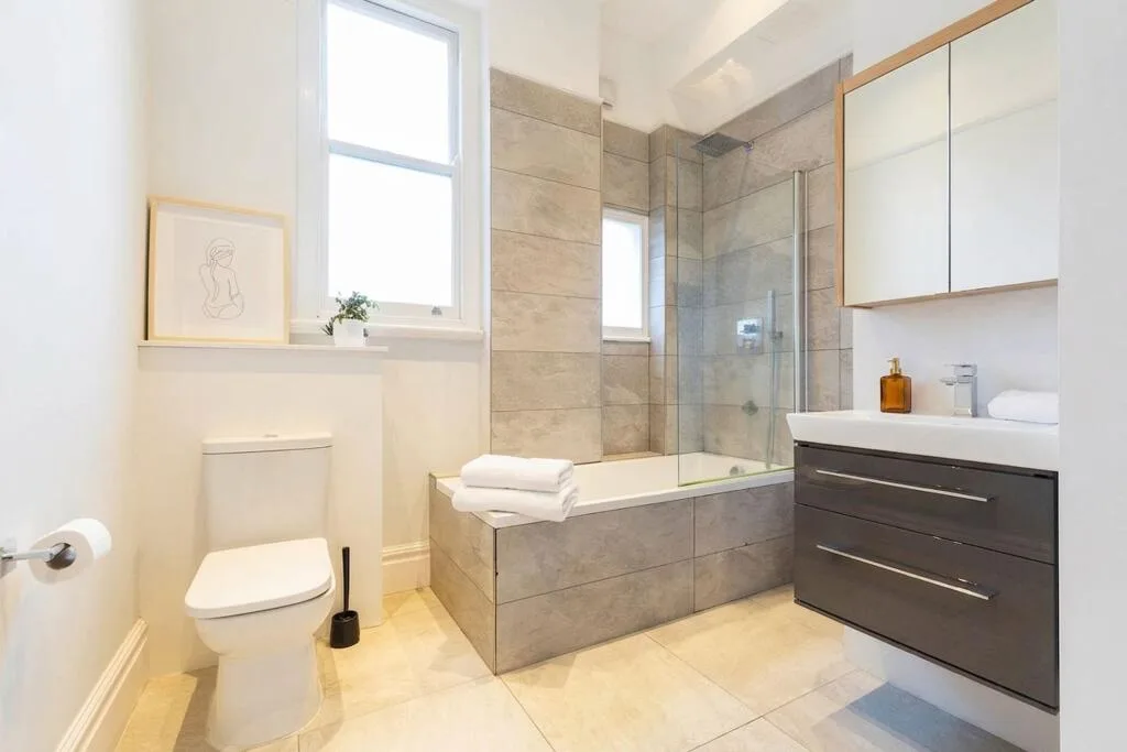 3 bedroom flat for rent