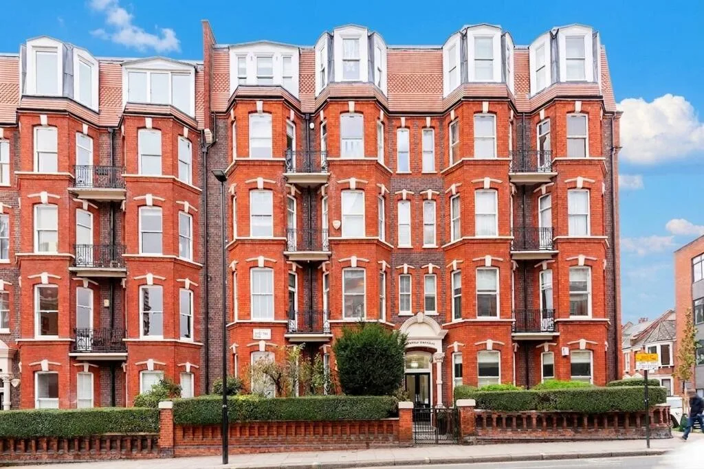 3 bedroom flat for rent