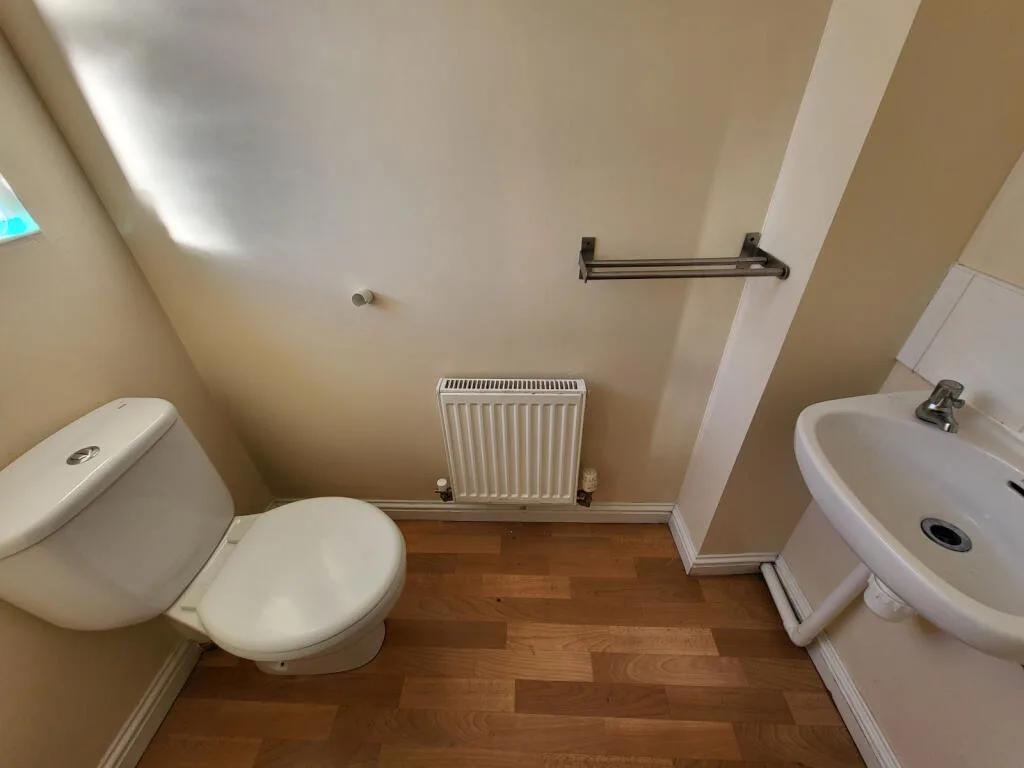 3 bedroom semi-detached house for rent