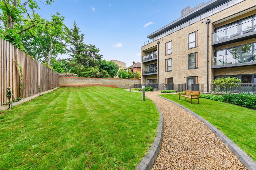 1 bedroom ground floor flat for rent