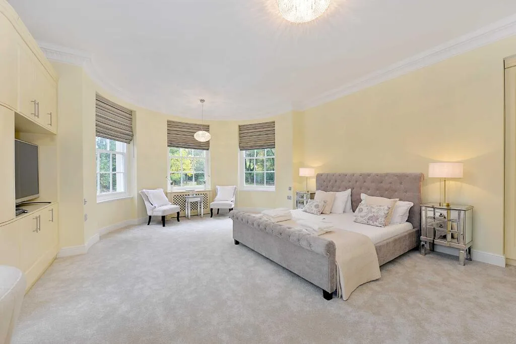 5 bedroom apartment for rent