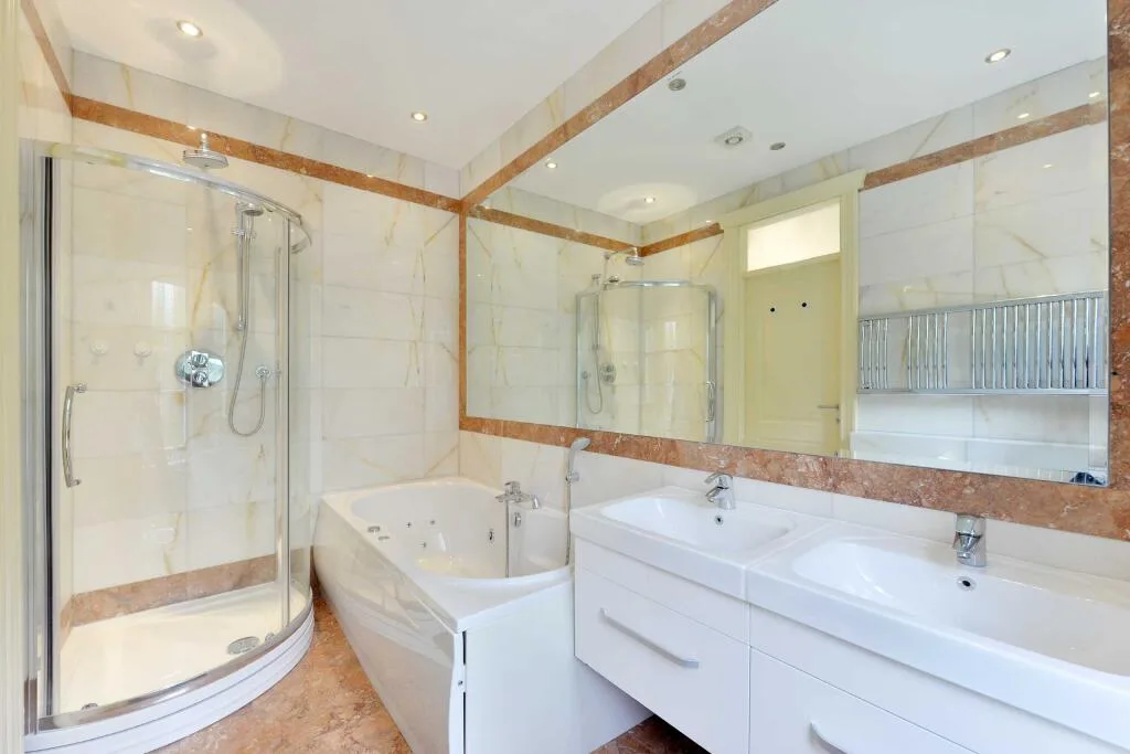 5 bedroom apartment for rent
