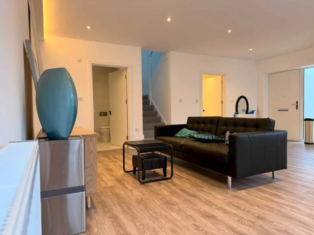 3 bedroom town house for rent