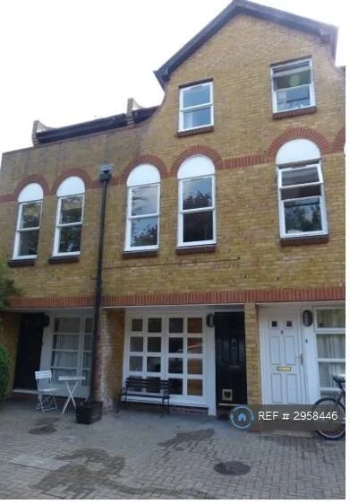2 bedroom terraced house for rent