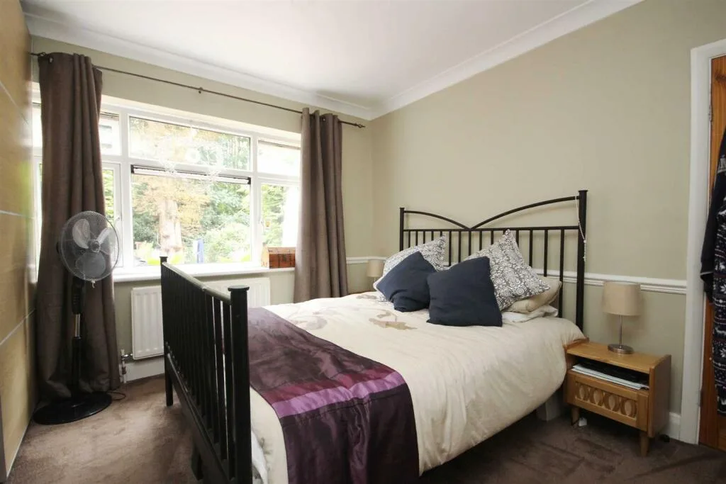 2 bedroom maisonette for rent