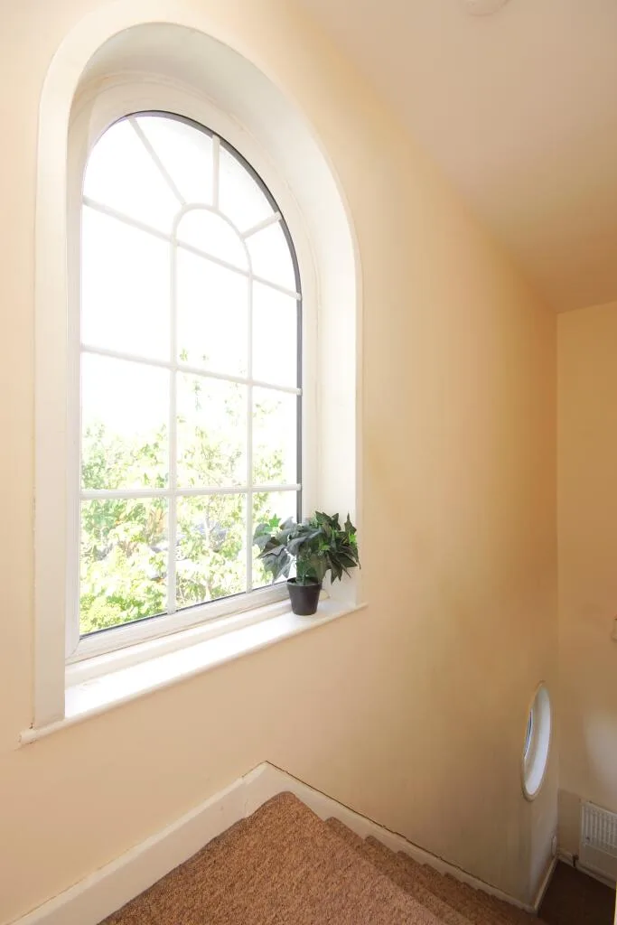 4 bedroom semi-detached house for rent