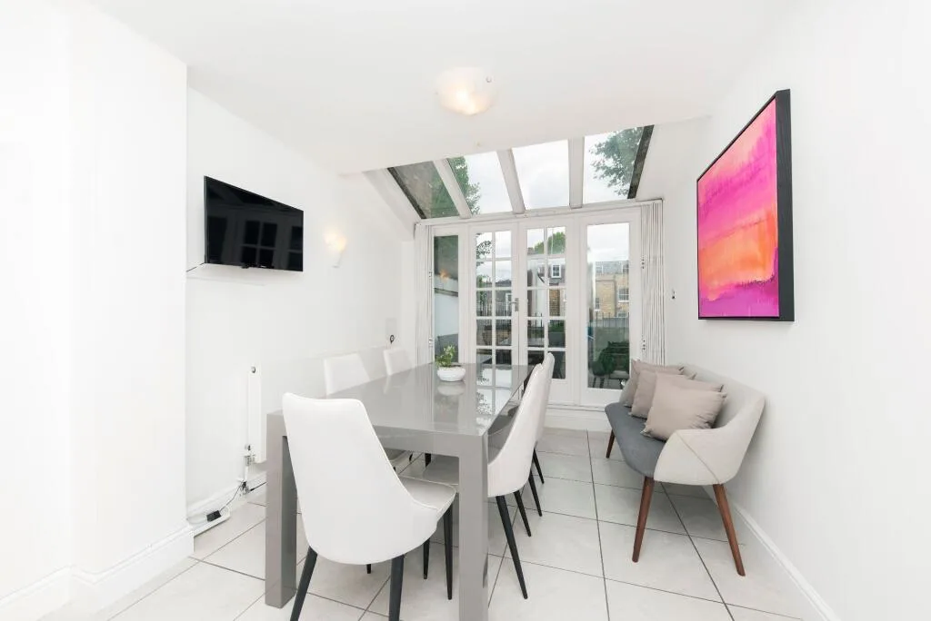 3 bedroom apartment for rent