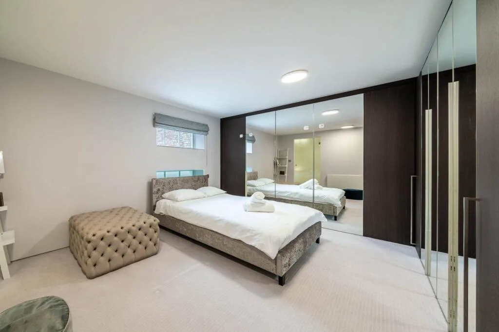 4 bedroom mews property for rent