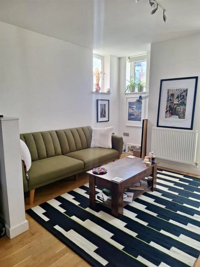 1 bedroom end of terrace house for rent