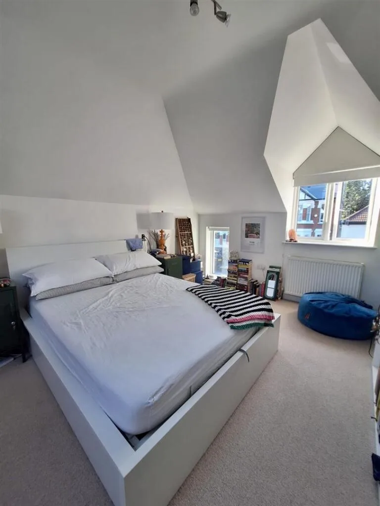 1 bedroom end of terrace house for rent