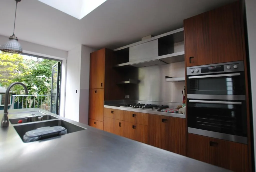 3 bedroom end of terrace house for rent