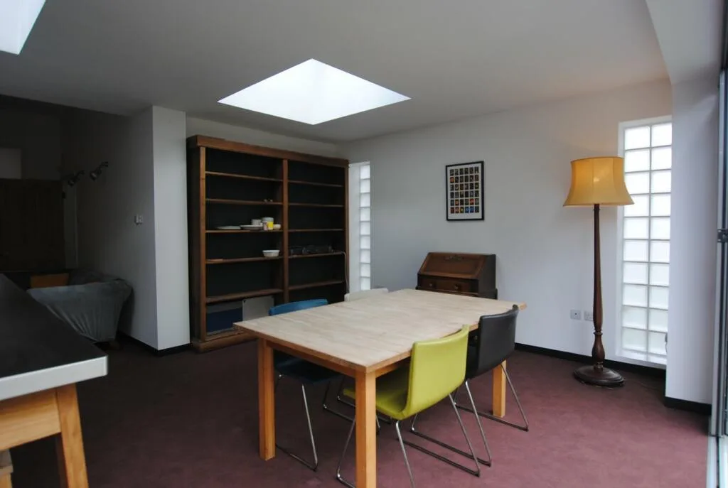 3 bedroom end of terrace house for rent