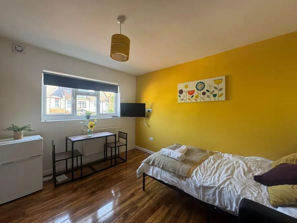 1 bedroom flat share for rent