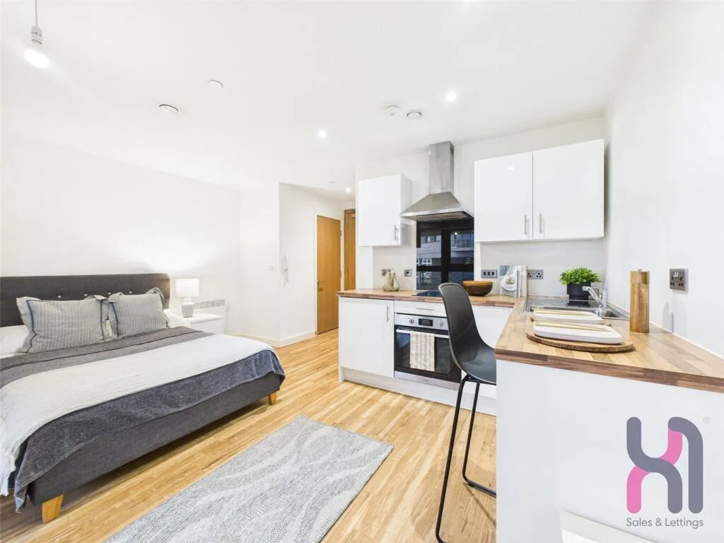 Studio flat for rent