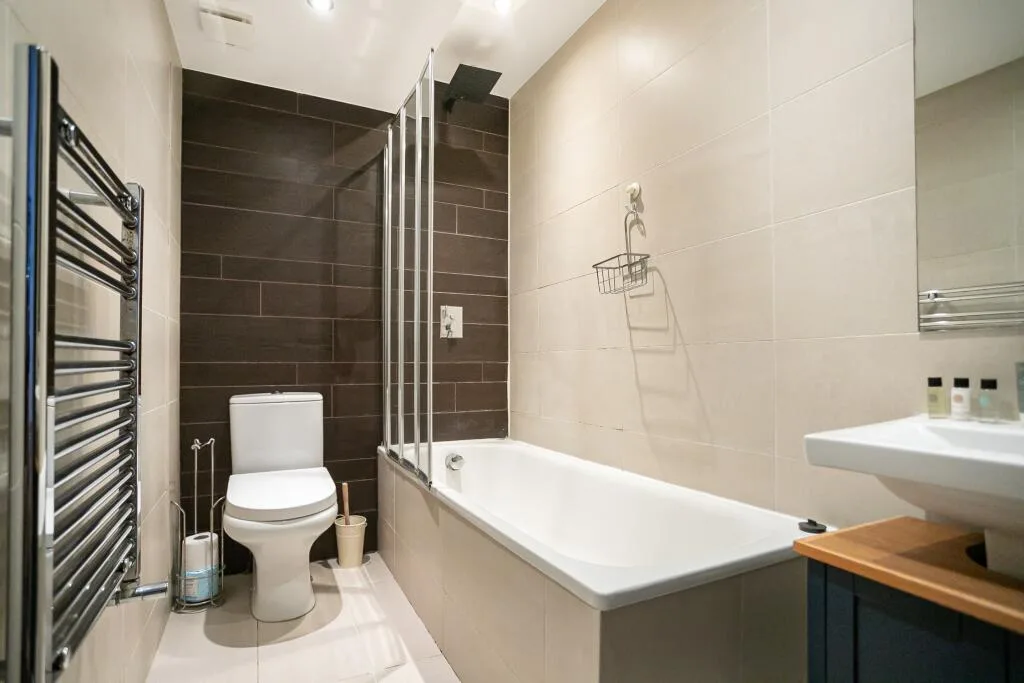 2 bedroom house for rent
