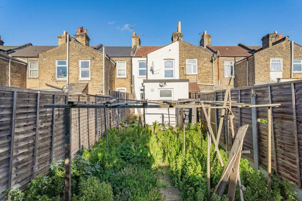 3 bedroom terraced house for rent