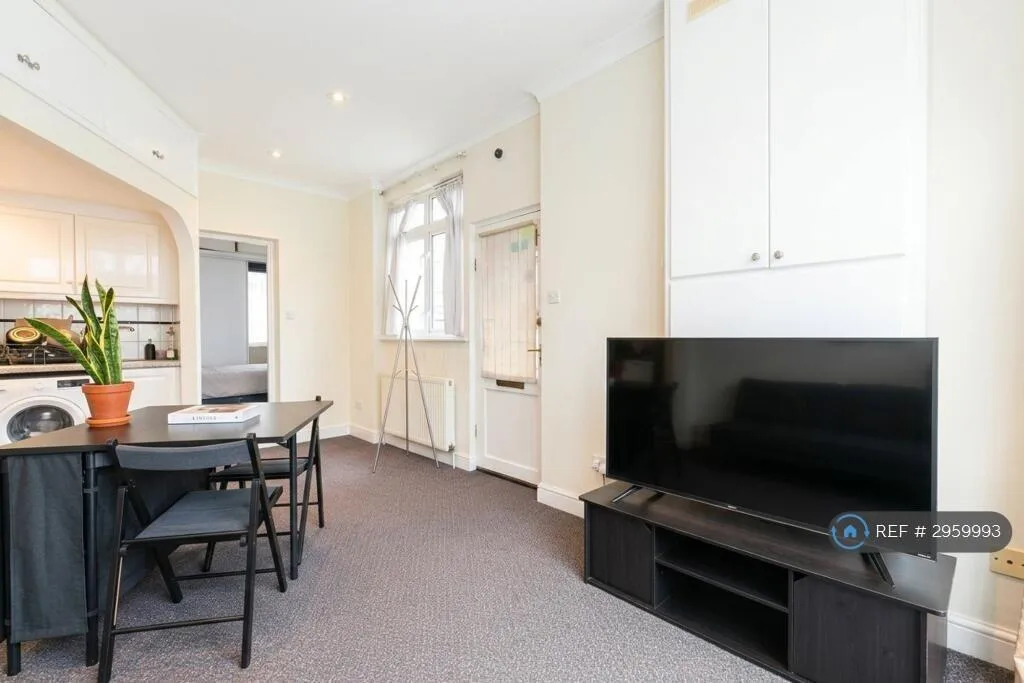 1 bedroom flat for rent
