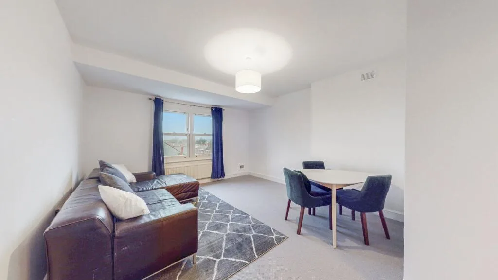 2 bedroom flat for rent