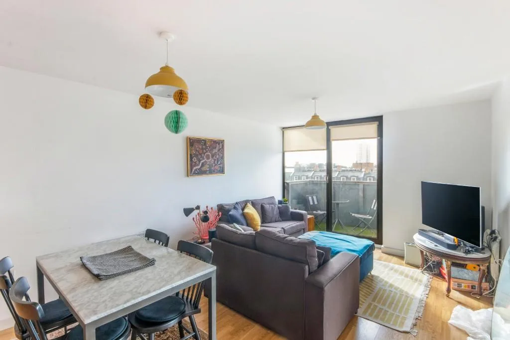 2 bedroom flat for rent