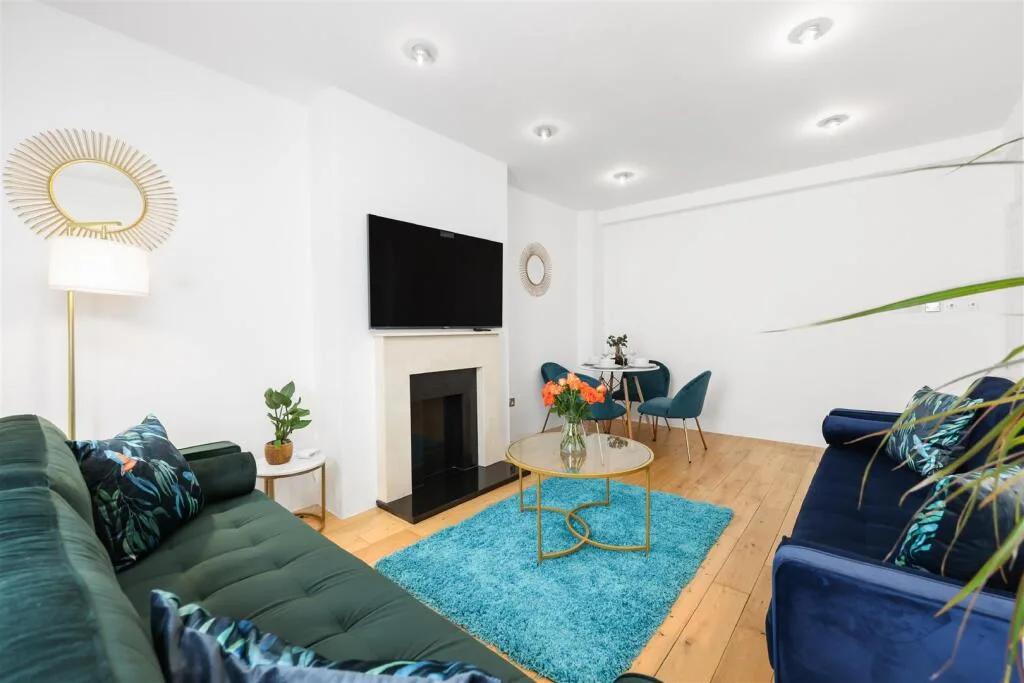 2 bedroom flat for rent