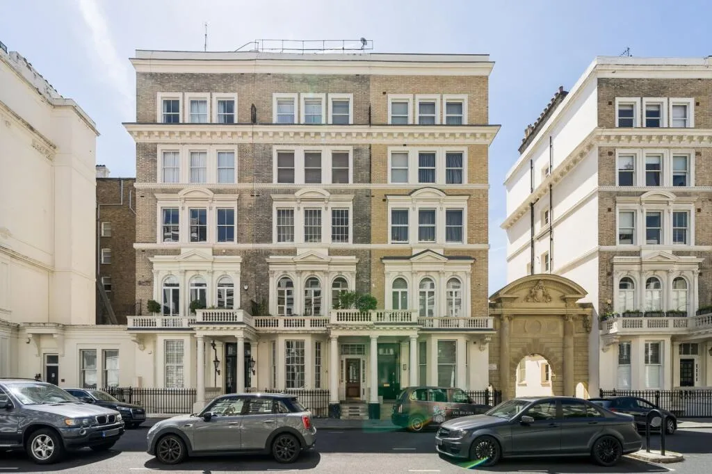 3 bedroom flat for rent