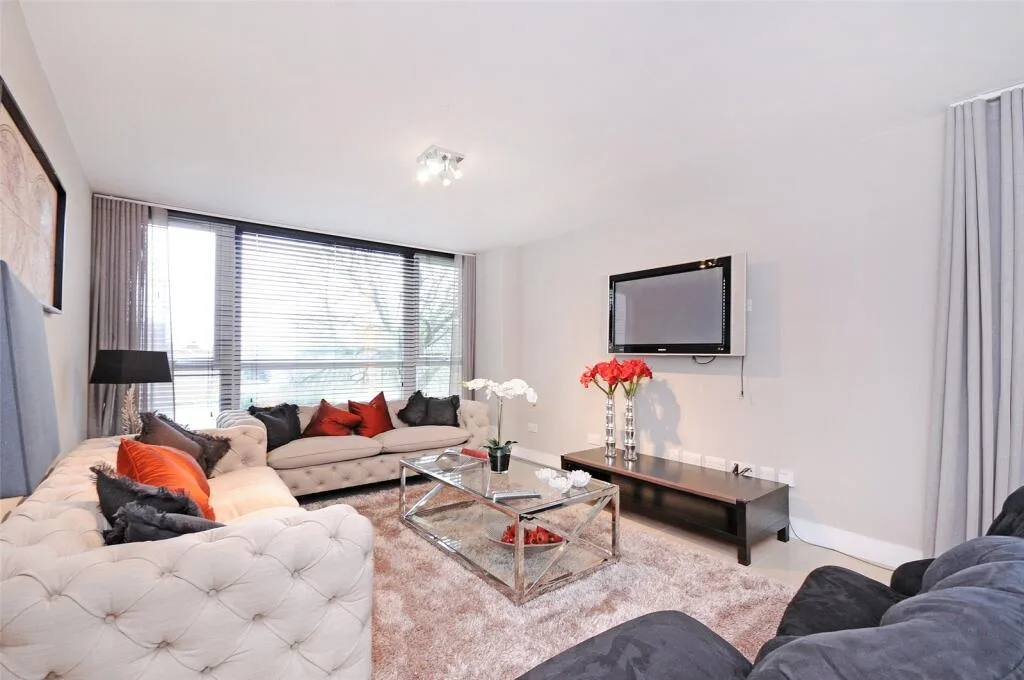 3 bedroom apartment for rent