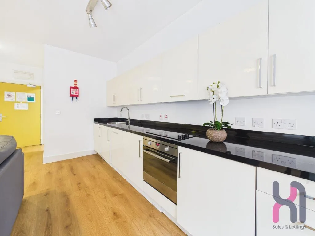 Studio flat for rent