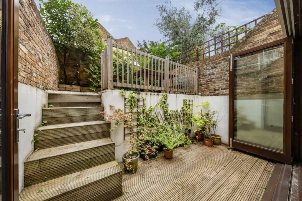 4 bedroom house for rent