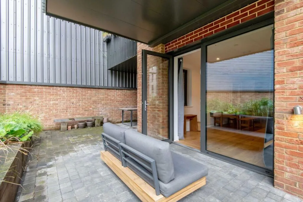 3 bedroom flat for rent