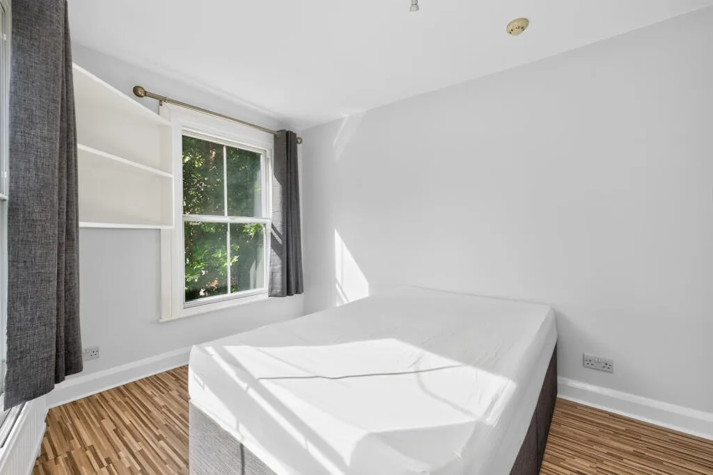 2 bedroom maisonette for rent