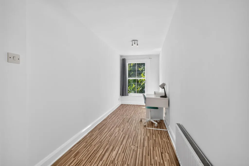 2 bedroom maisonette for rent