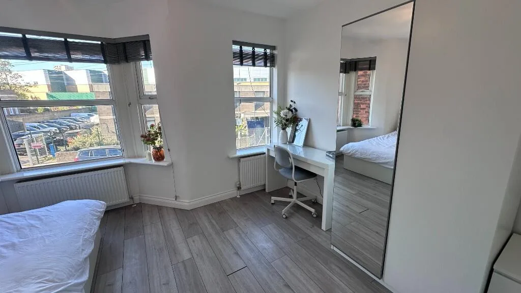 1 bedroom house share for rent